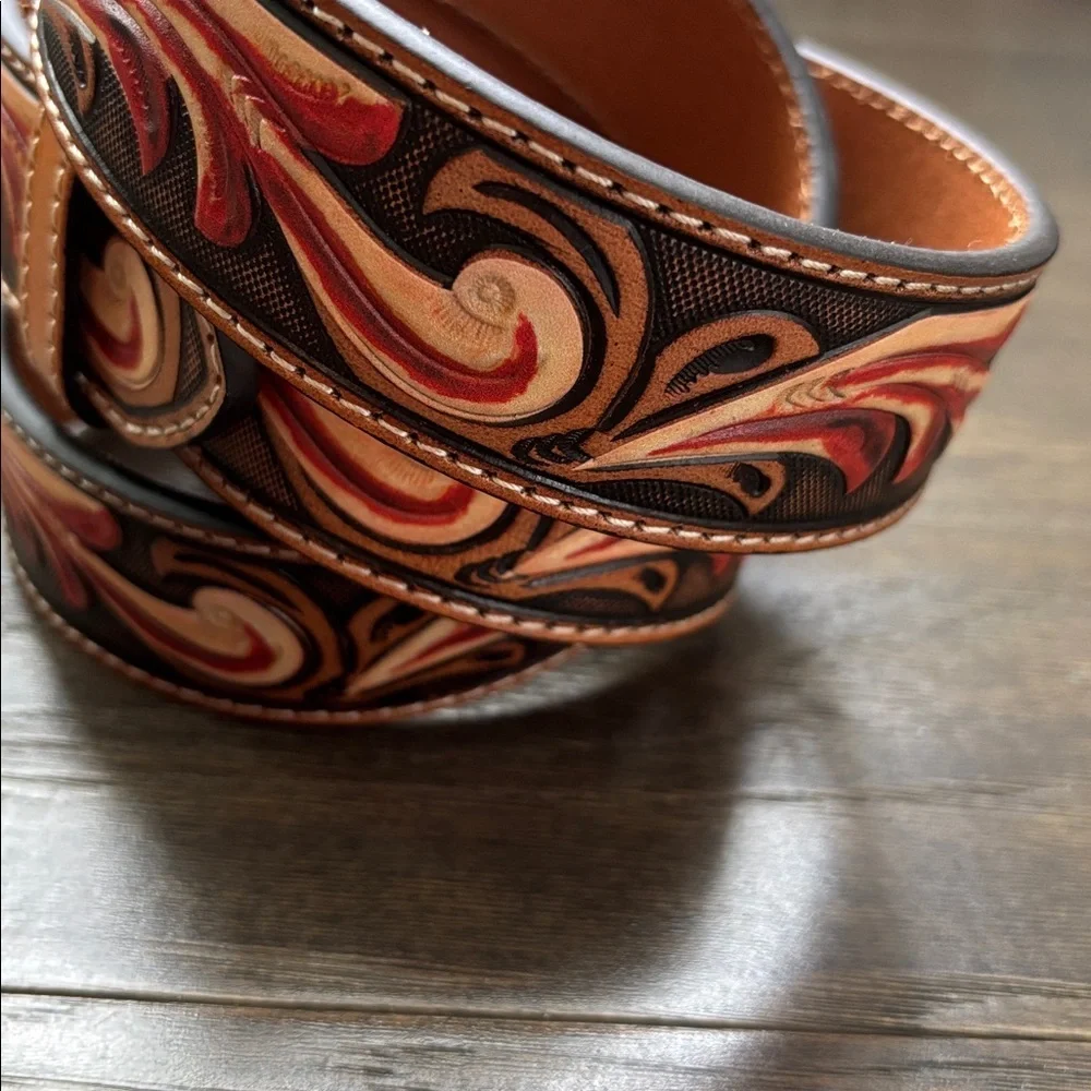 Ariat Genuine Leather floral embossed w/red accent,silvertone floral buckle